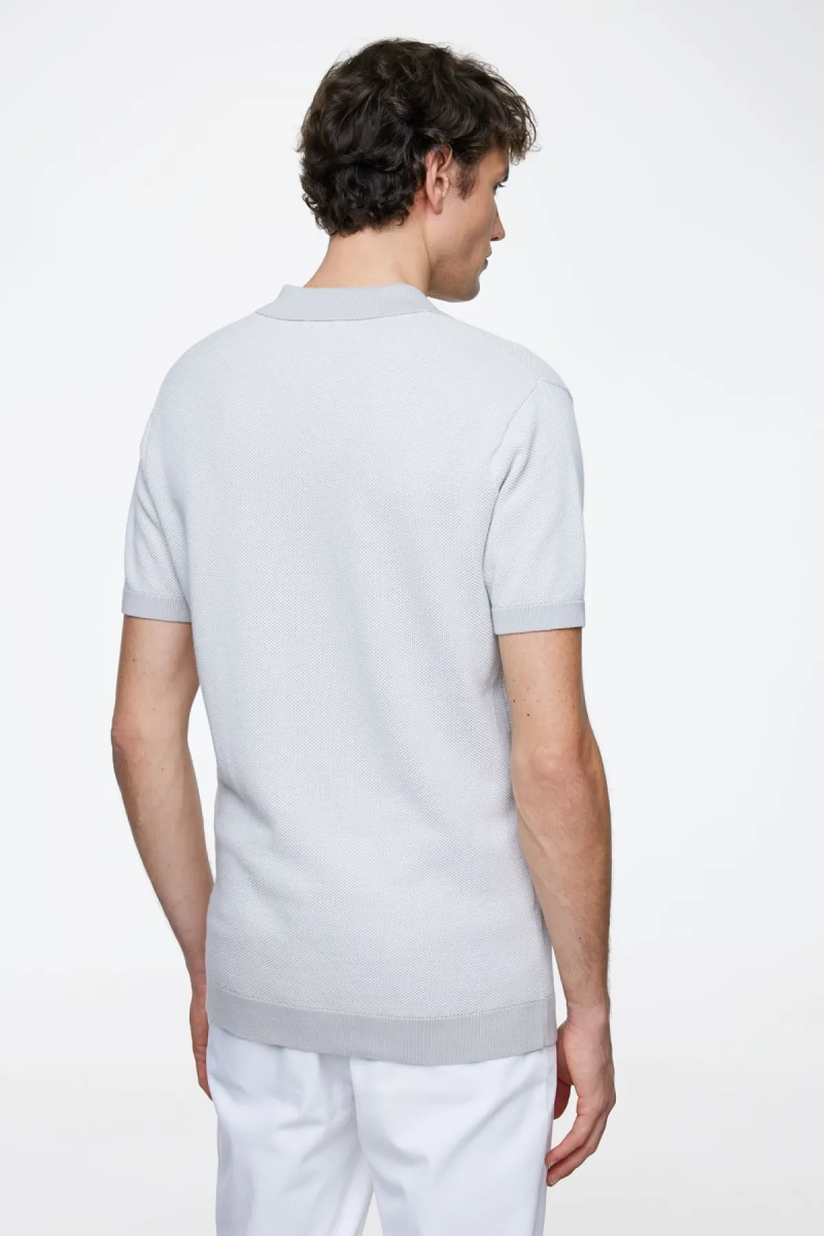 Polo no button