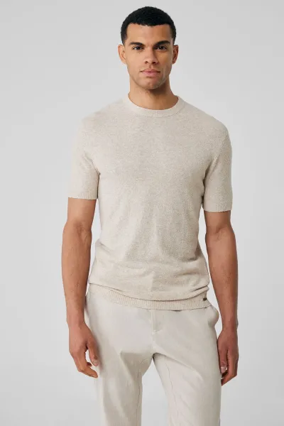 T-shirt beige