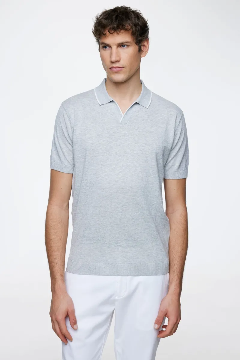 Polo no button
