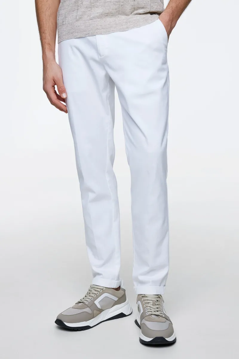 Chinos