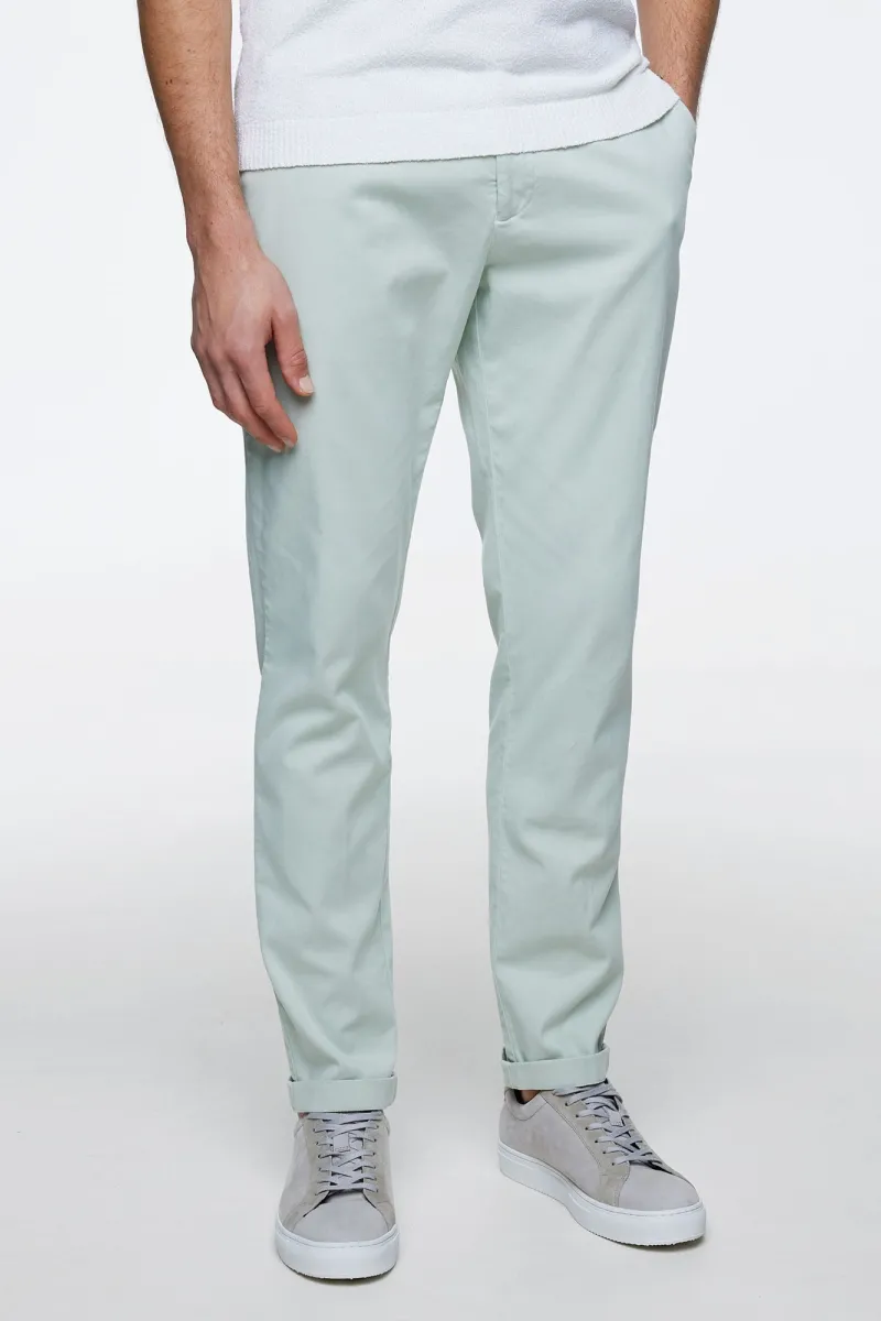 Chinos