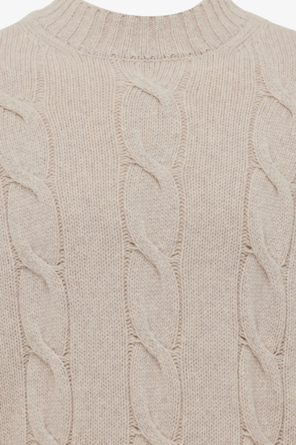 Cable Knit Turtle Neck | Beige