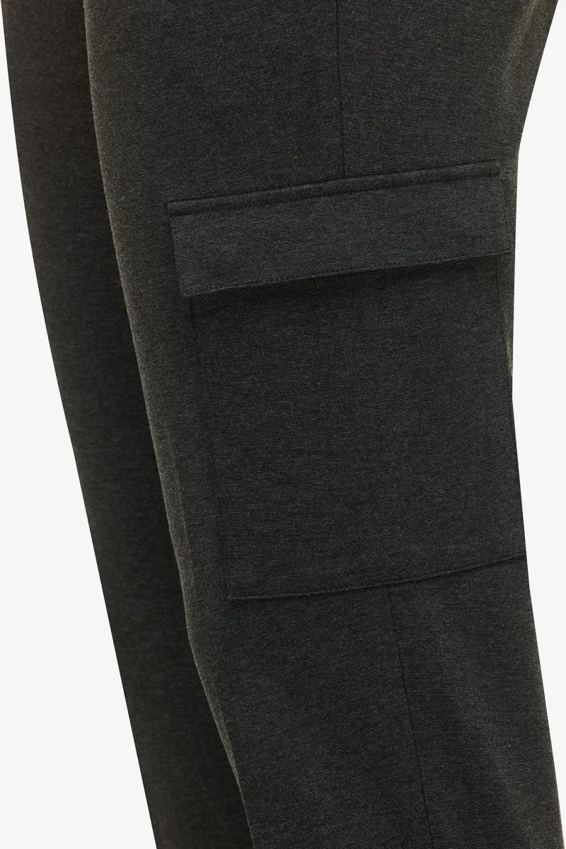 Dynamic Cargo | Zwart