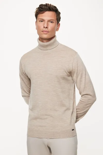 Roll Neck | Beige