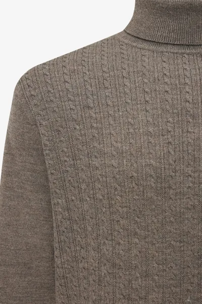 Cable Rollneck | Bruin