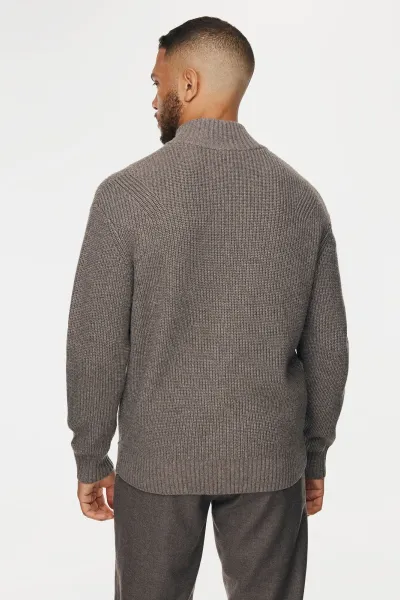 Turtle Zip Cardigan | Bruin