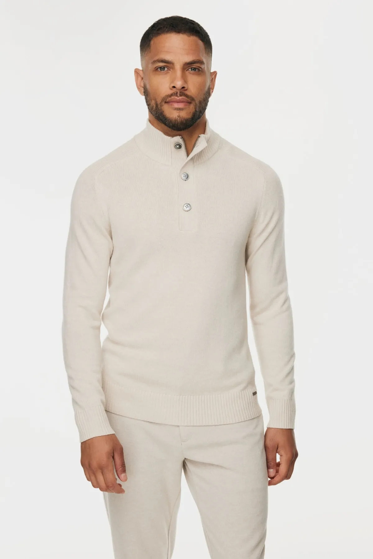 Buttoned Turtle Zip | Off White