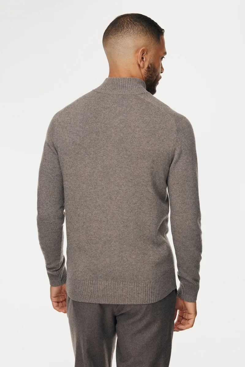 Buttoned Turtle Zip | Taupe