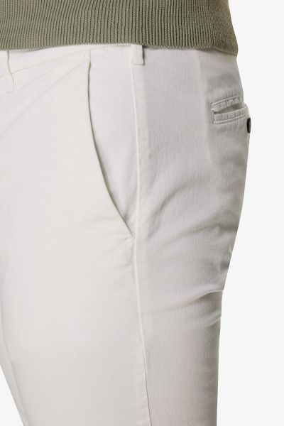 Katoen stretch chino wit