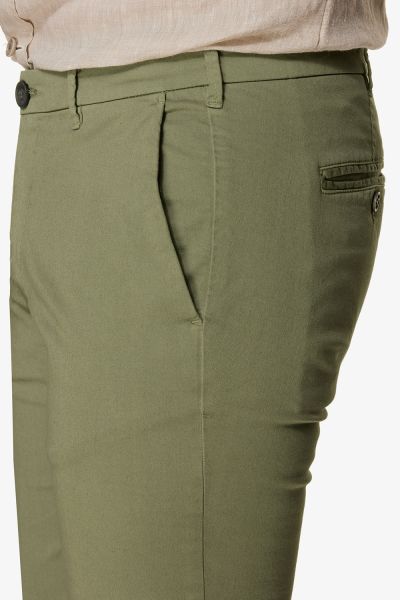 Katoen stretch chino groen