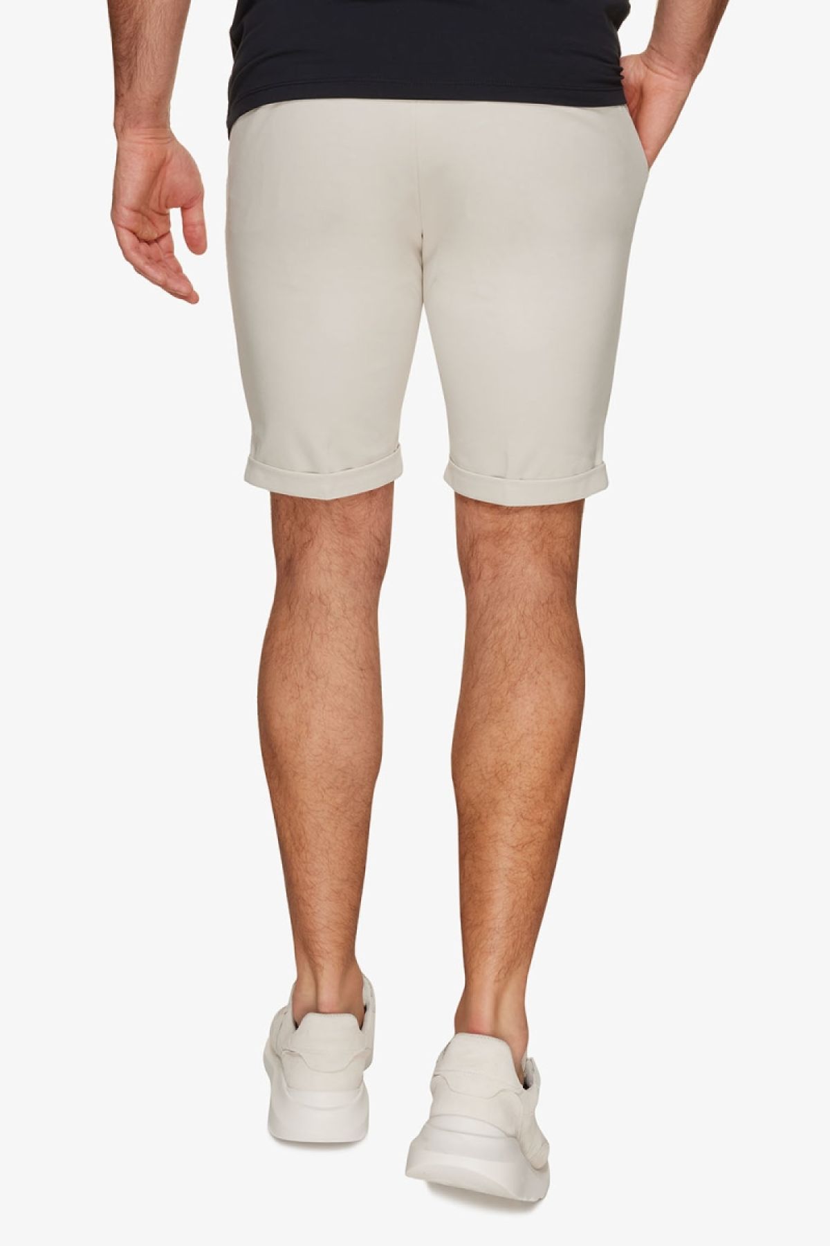 Dynamic shorts beige