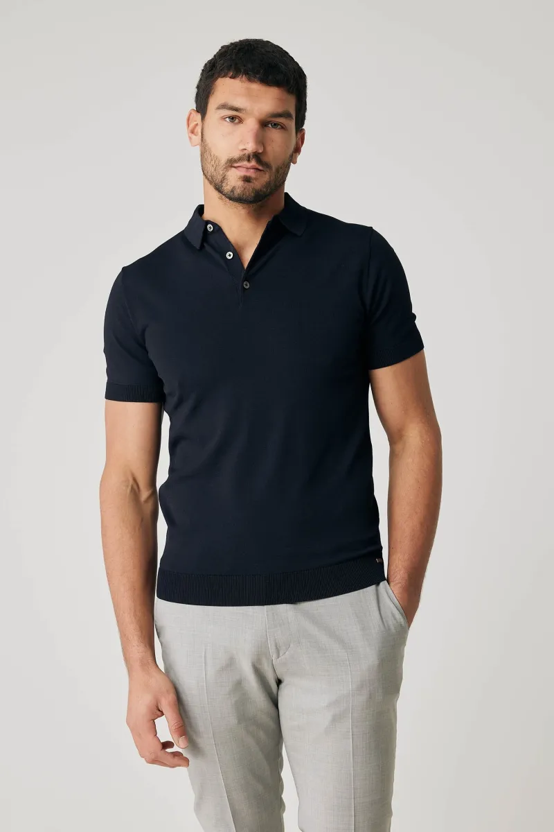 Donkerbruine polo