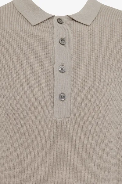 Beige polo 4 button